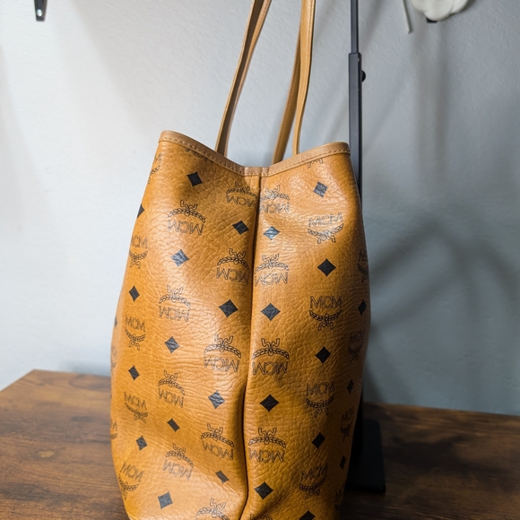MCM Cognac and Olive Tote Bag - Picture 4 of 12